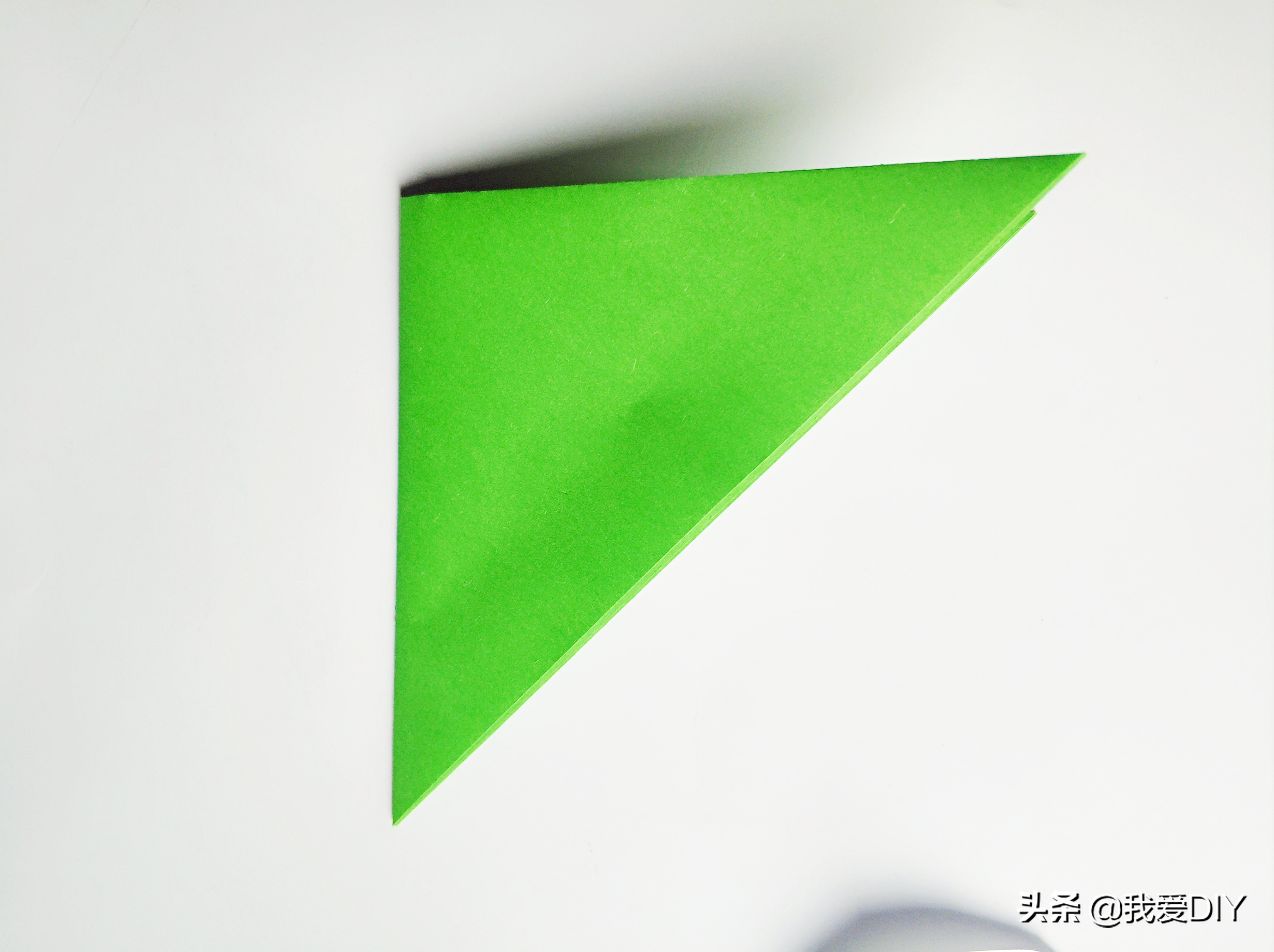 小燕子折纸步骤图解法,小燕子折纸教程简单