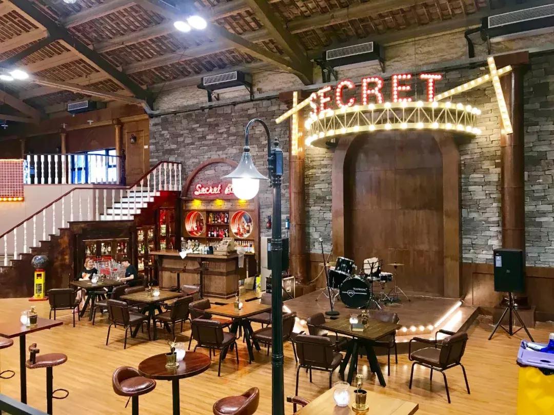 旧厂房改造文创园,淄博文创集市旧厂房改造陶艺