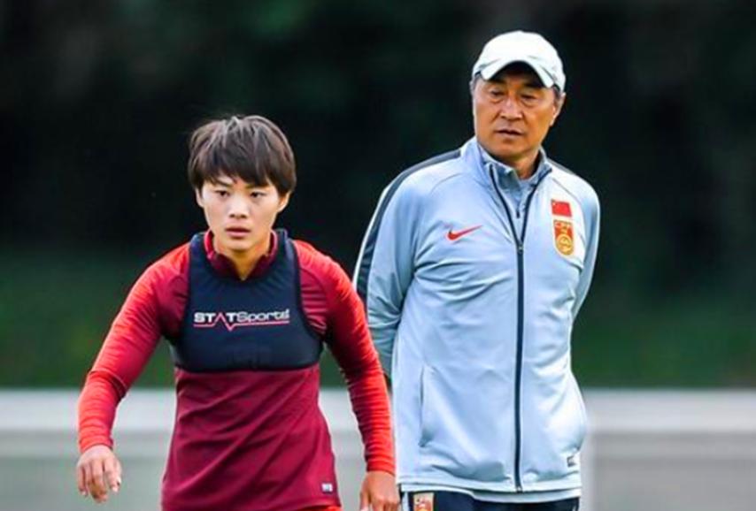 贾秀全被质疑王霜替补,贾秀全批评王霜视频