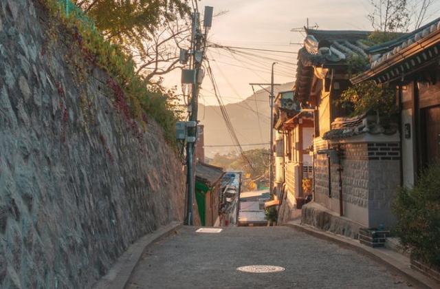 龙虾没人吃、奢侈品没人买、蒙娜丽莎没人看,全世界等中国人出门消费!