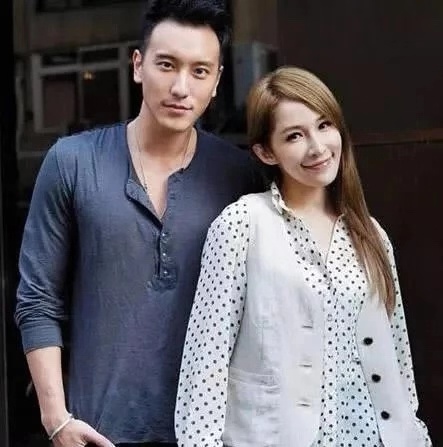 萧亚轩潇洒小姐快乐大本营2010,活成萧亚轩直播