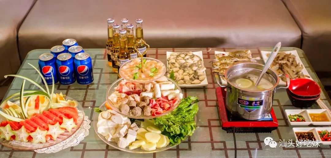 shou家自带食材的火锅店,开在KTV里,人均10+元