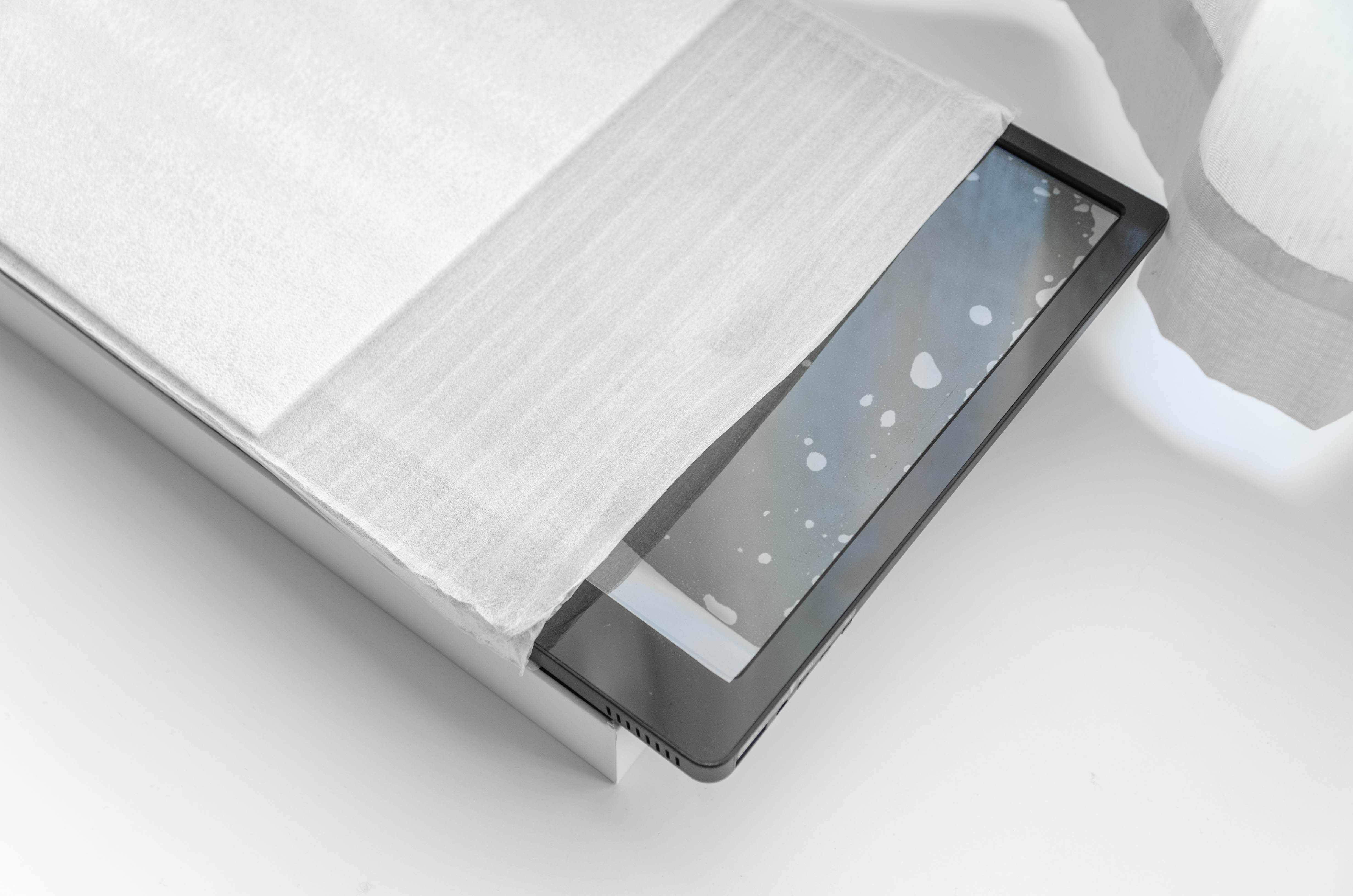 不要NUC、Mini-STX，一部手机+便携屏完成极致口袋办公