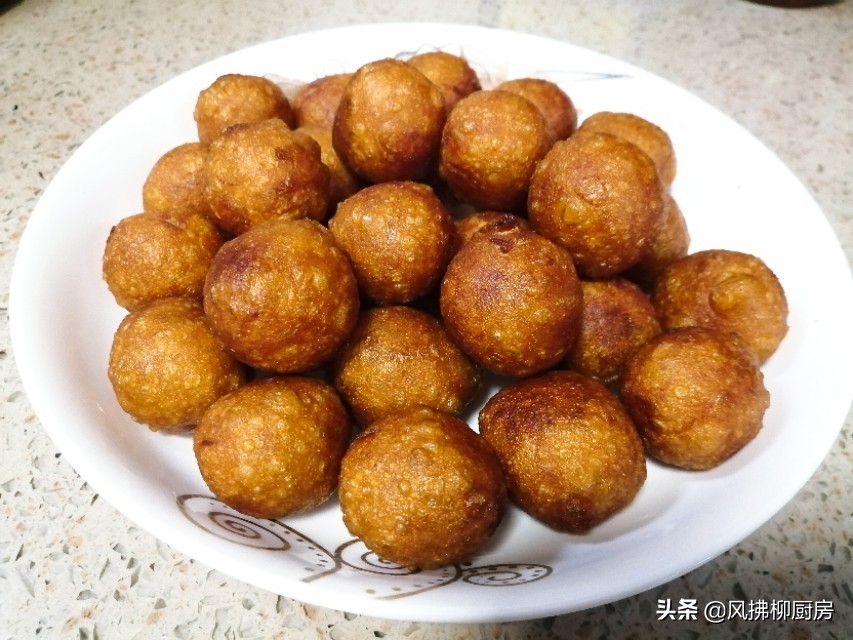 红薯丸子油炸不硬的方法,不用油的油炸红薯丸子