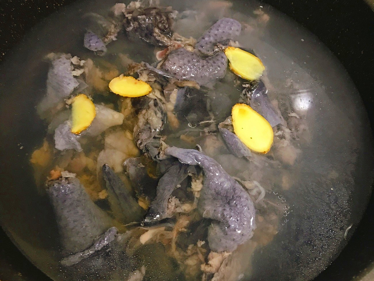 土鸡炖鸡汤怎么炖最好喝,炖鸡汤是土鸡好还是草鸡好