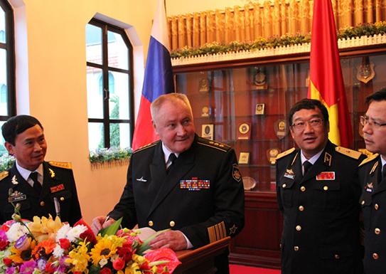 越南迷彩服女兵,越南士兵迷彩服图片