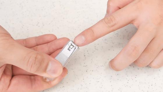 指甲盖做钻戒,日本男子收集指甲制成求婚戒指