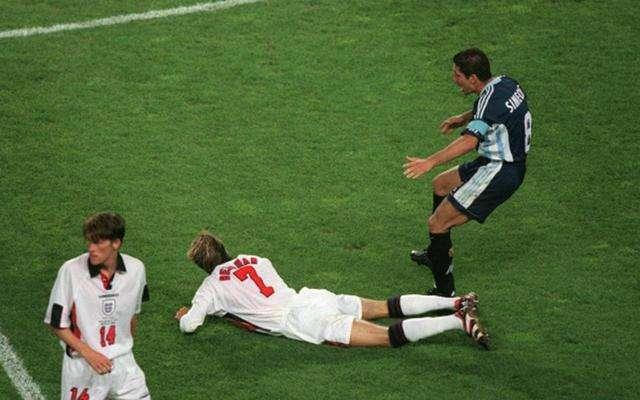 化干戈为玉帛全句,相逢一笑泯恩仇化干戈为玉帛