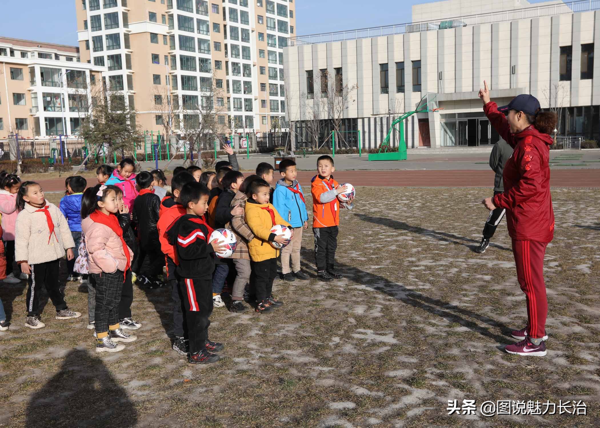 山西省足球公益培训,足球公益活动助力青训