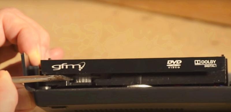 dvd机不出碟故障维修小技巧,dvd光盘放进去不转怎么解决