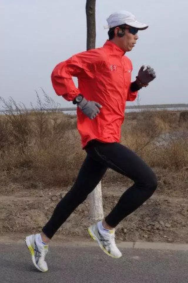 23岁得了甲状腺癌还能活40年吗,42岁得了甲状腺癌能治愈吗