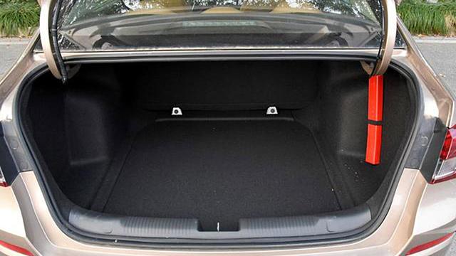 5万左右买哪款别克比较好,16年别克凯越4万多值得购买吗