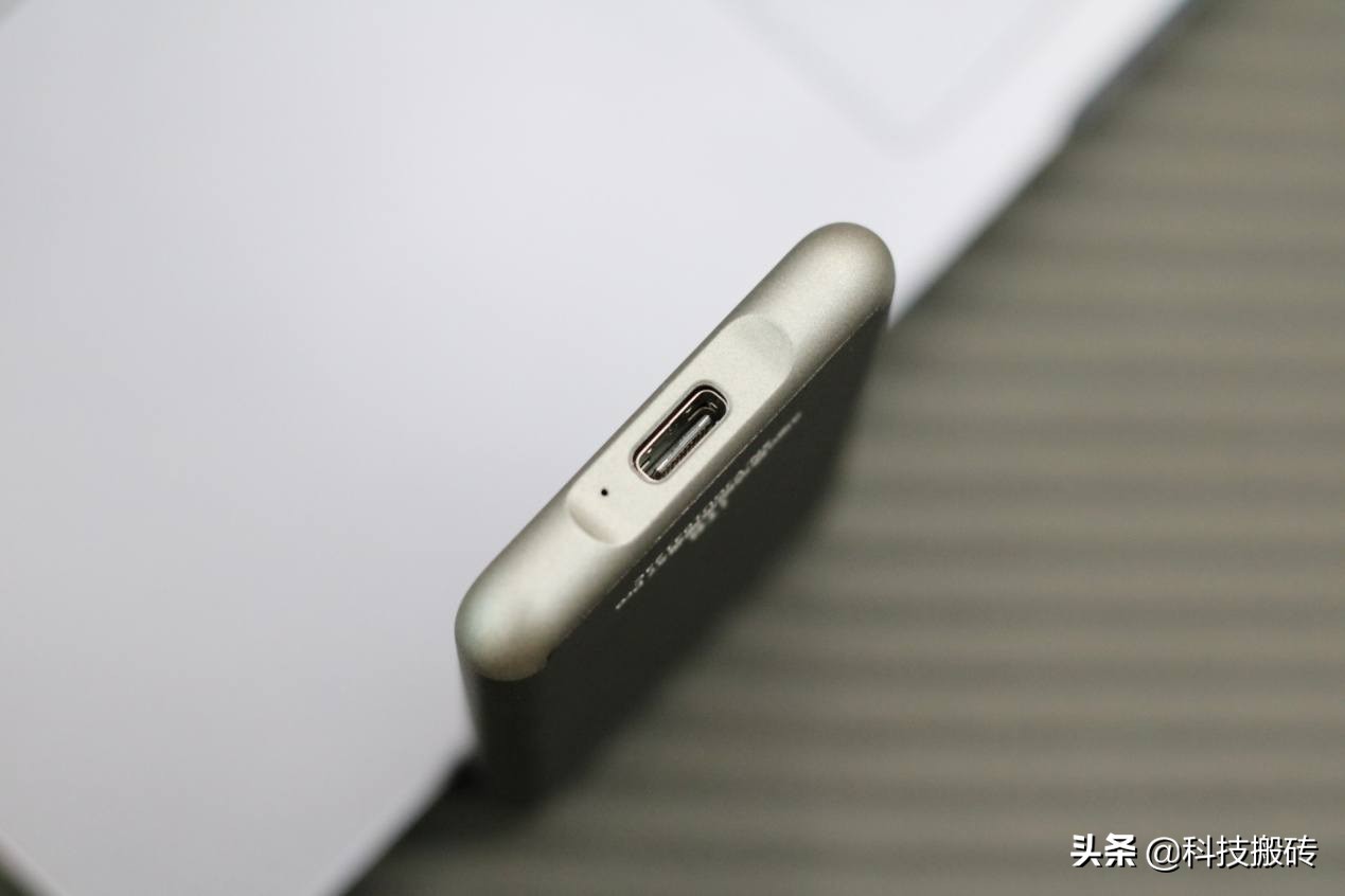 体积不到名片大小，速度狂飙567.28MB/s，爱国者S7Pro测评