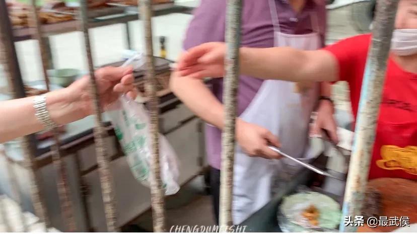 成都这些小店要关门的话，好多人会哭的！