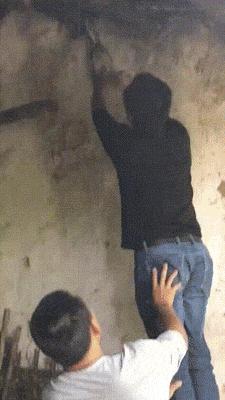 搞笑gif嫂子包饺子,搞笑gif姑娘你这次真的是玩过头了