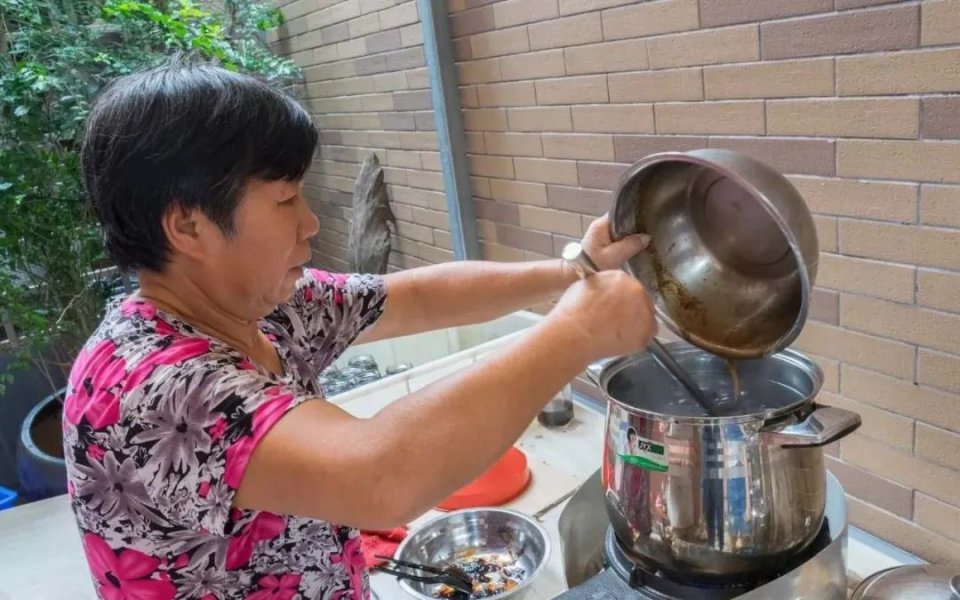 盘点广东人的夏日消暑神器,消暑必备神器凉粉