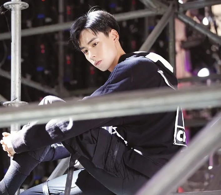 顾漫骄阳似我完结了,骄阳似我顾漫小说第二部讲的什么