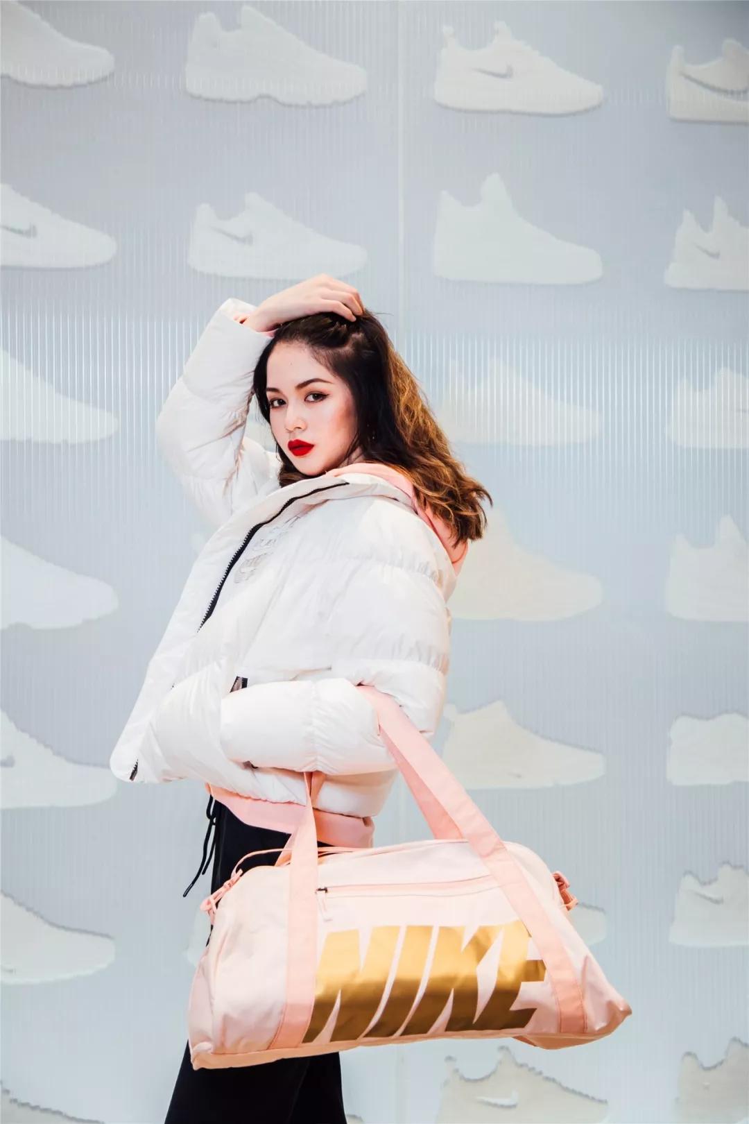 来帝斯曼玩转圣诞新年季，吃喝玩乐超多福利让你爽到飞起