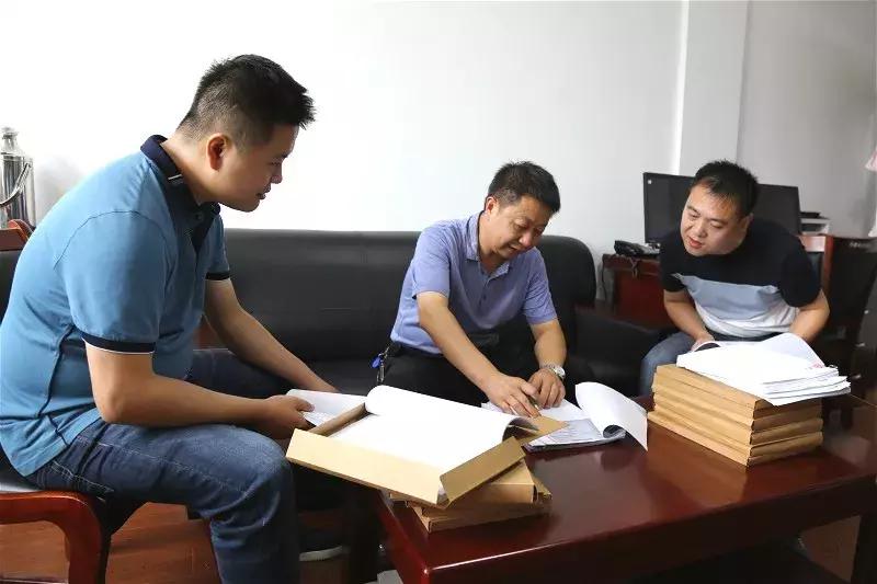 呼风唤雨的“利益圈”、权钱交易为何能披上公平的外衣:斩断招投标背后的腐败链条