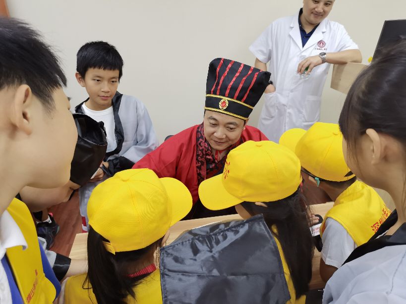 现代中医的魅力与智慧,少年视野