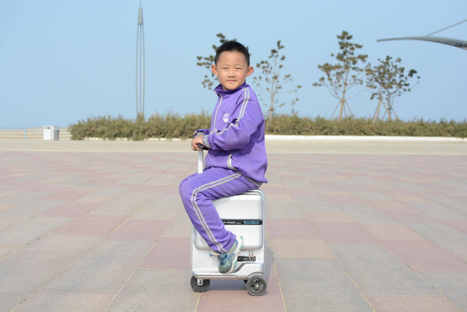 爱尔威电动行李箱开箱,爱尔威电动车行李箱