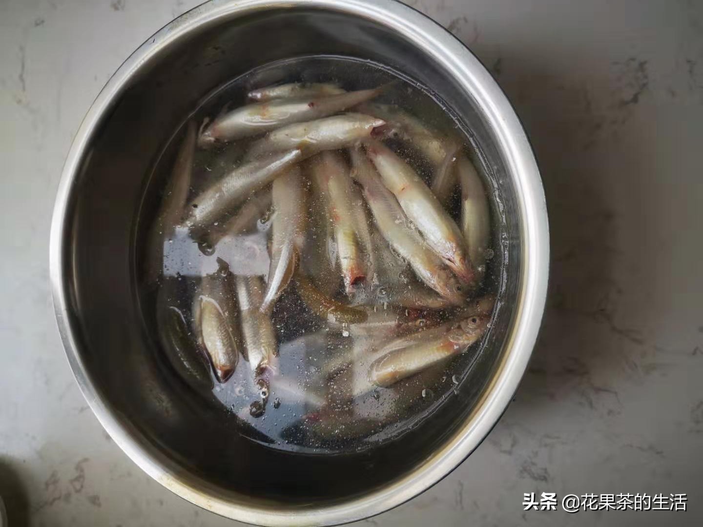 2厘米的小公鱼怎么吃,小公鱼咋吃