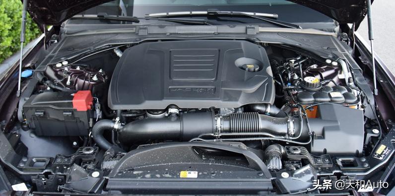 路试英伦礼遇捷豹xel,捷豹xel英伦绿夜晚效果