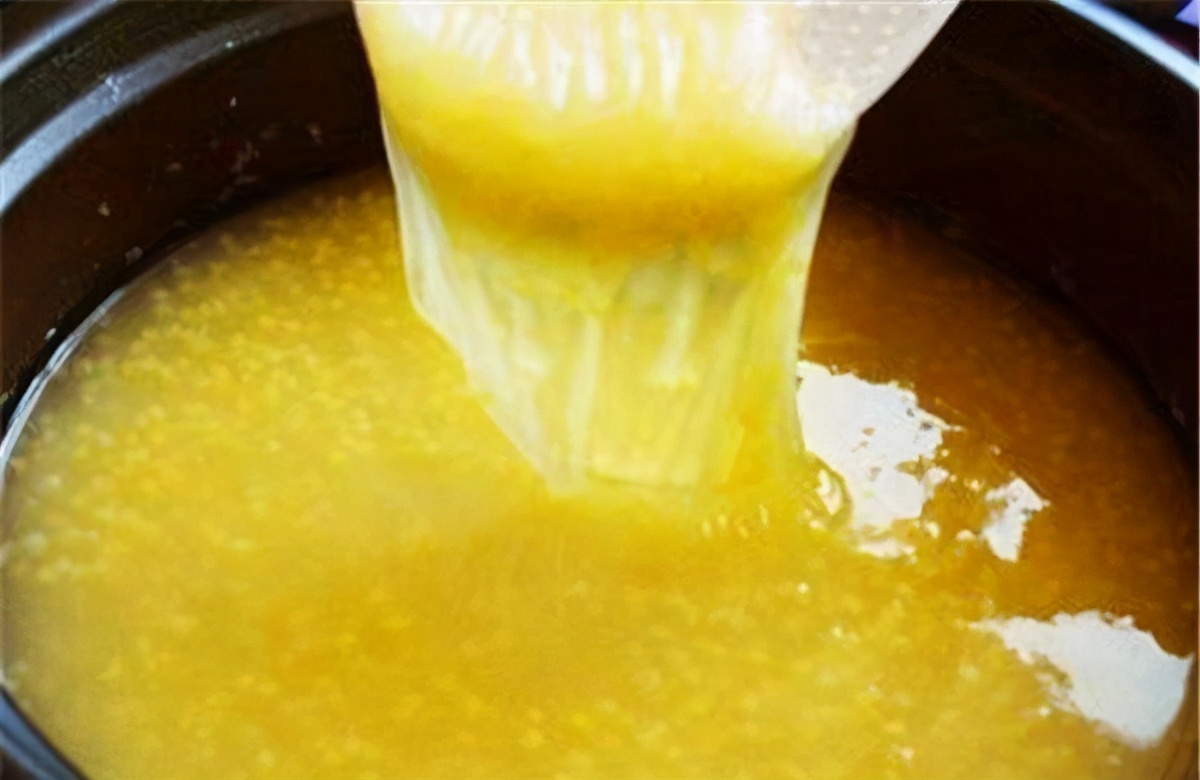 小米粥如何熬出米油又软烂,熬小米粥要不要撇去浮沫