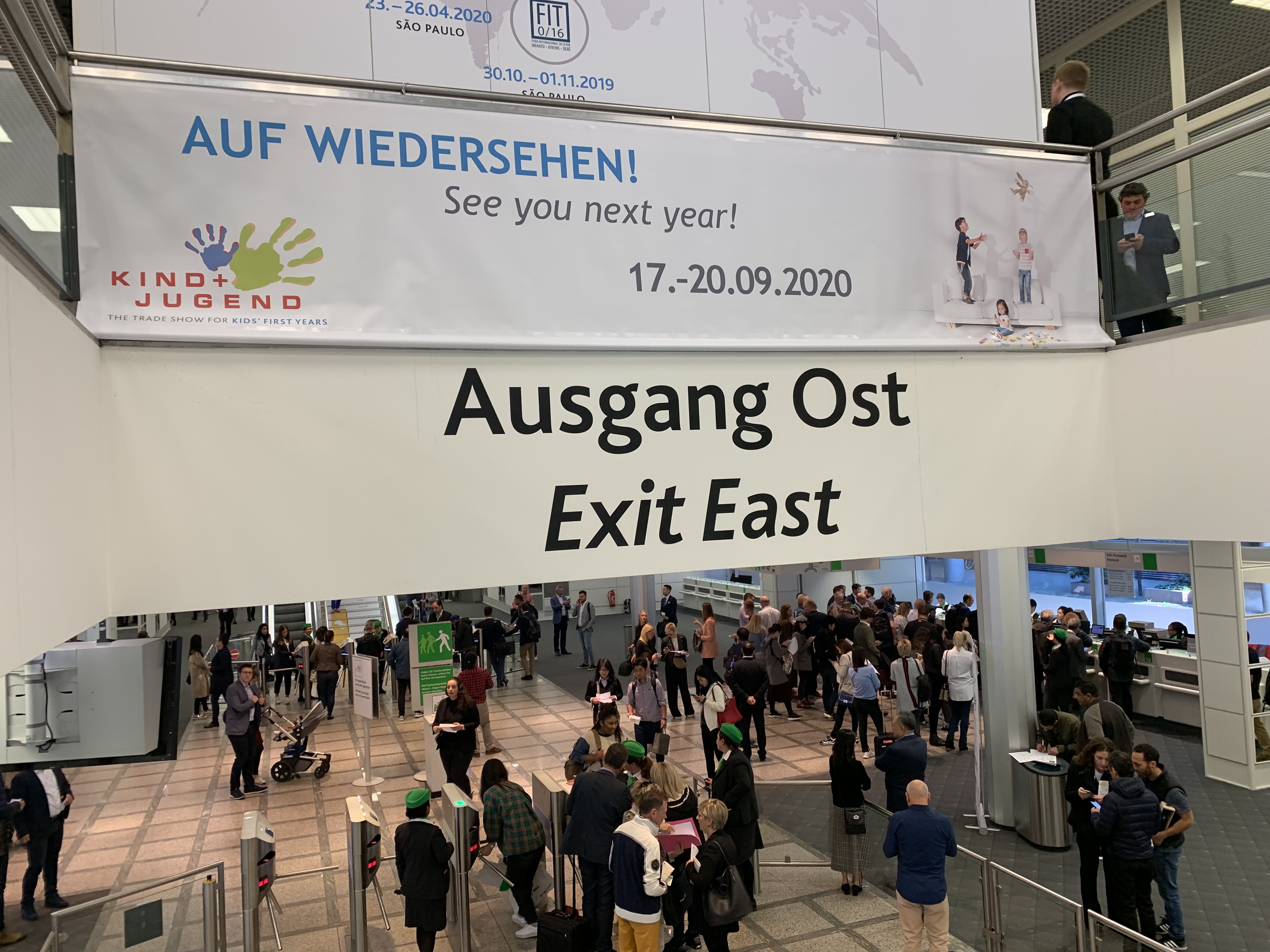 在海外开银行账号难,国内公司可以在国外开银行账号吗