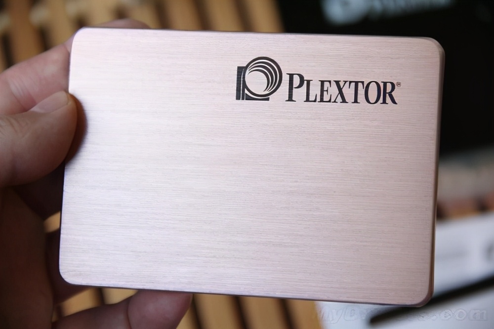 三星金士顿闪迪固态硬盘哪个好,固态硬盘闪迪金士顿