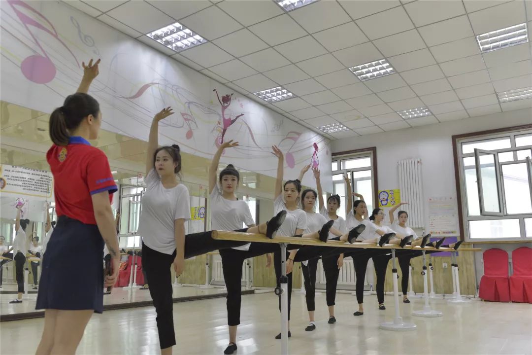 哈尔滨正德学校招初中生吗,哈尔滨正德技术学校招生