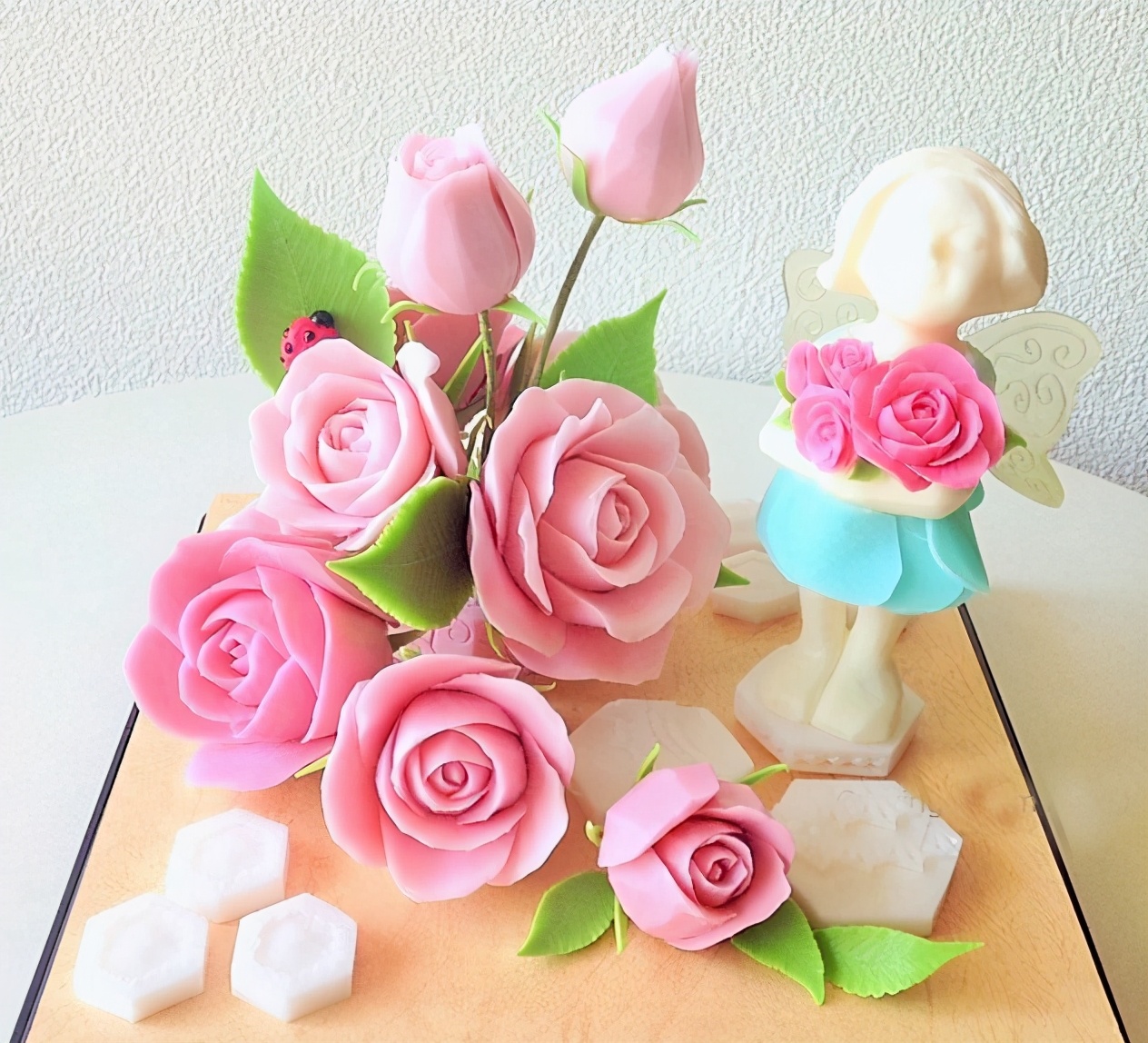 怎样用大香皂雕刻小香皂,香皂爱心雕刻过程