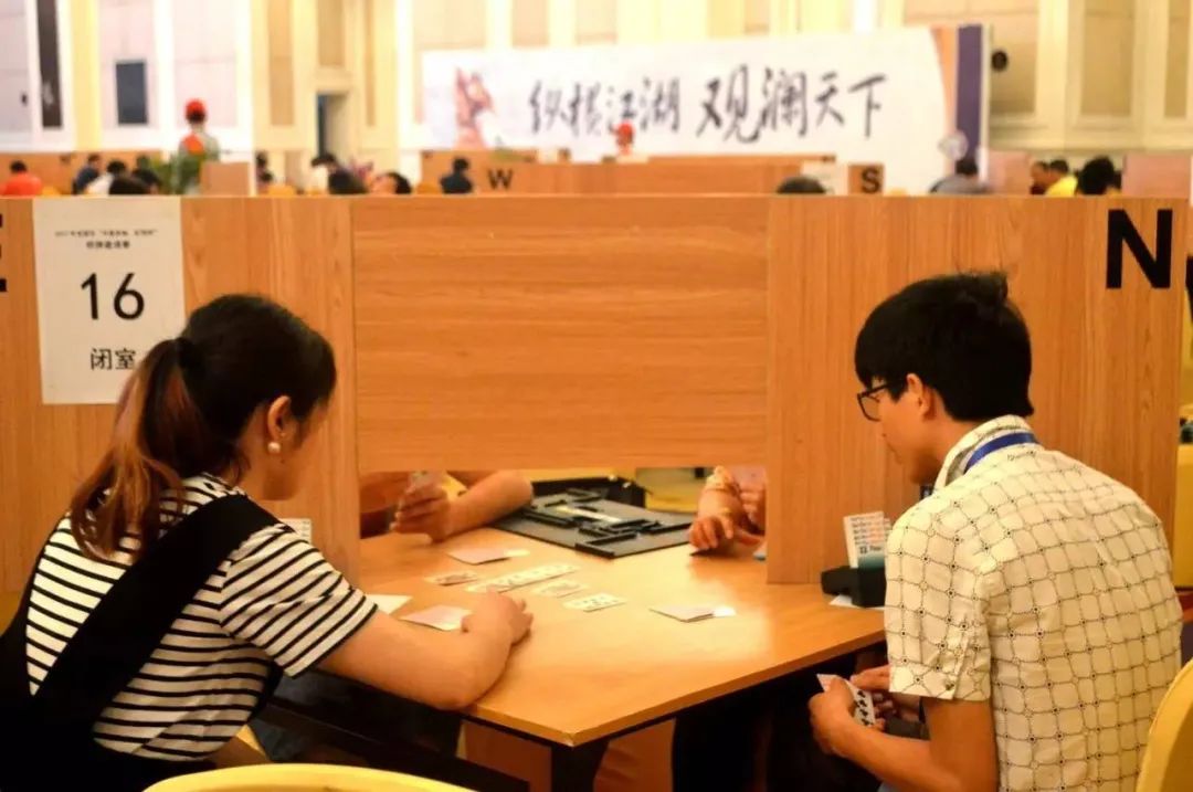 麻雀扑克玩法,麻雀纸牌玩法老式