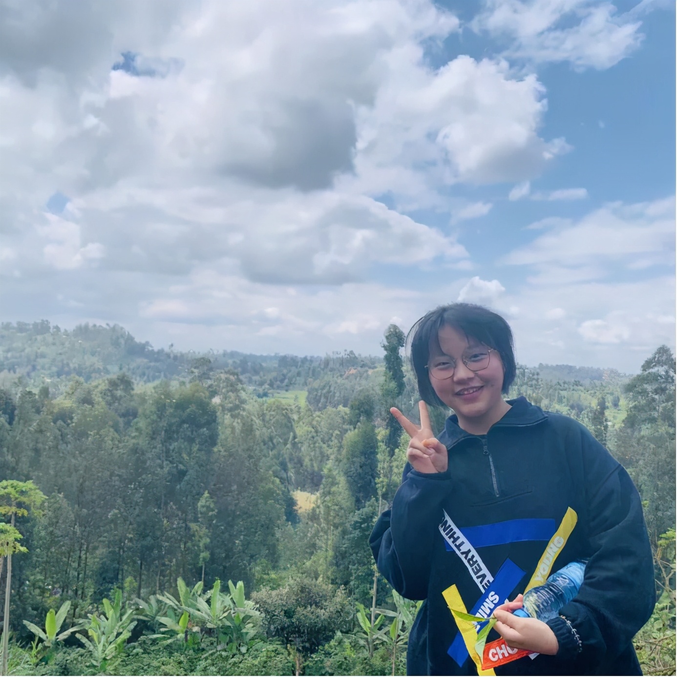 从贵州深山到肯尼亚边境，这个17岁女孩在寻找改变世界的方式