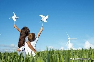 异地恋情侣见面拥吻,异地恋见面拥吻最火视频