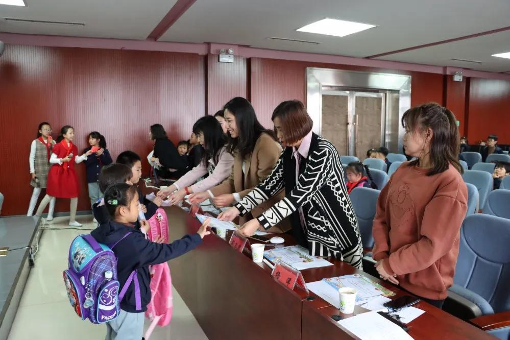 “自理自立绽放美丽”太子河小学学生生活自理能力比赛