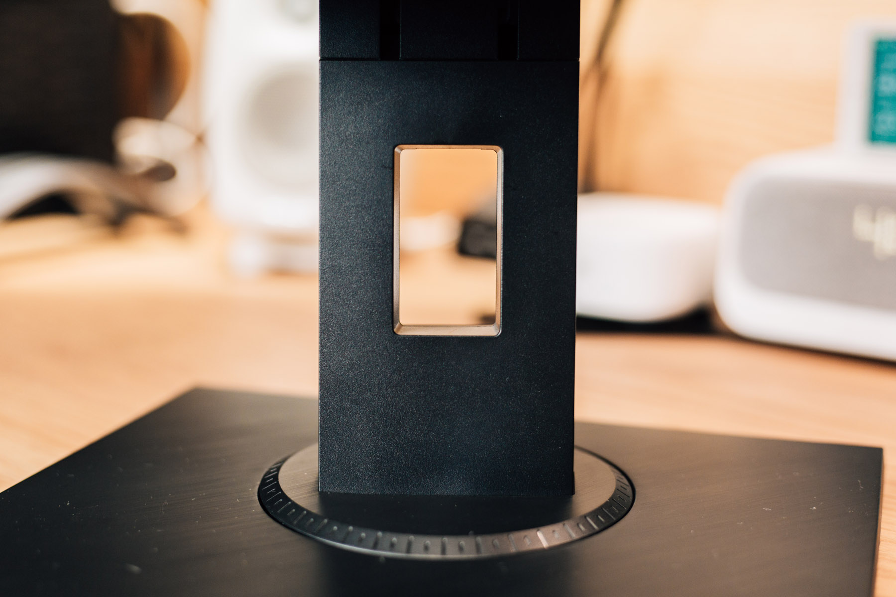 华硕2k170hz绝杀吹雪显示器评测,华硕32寸2k144hz显示器测评