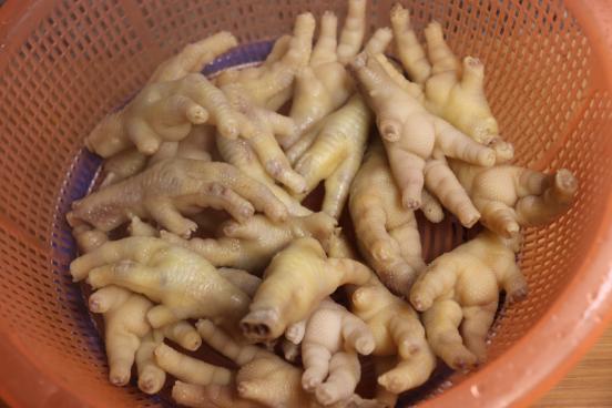 广东虎皮鸡爪最正宗的做法,虎皮鸡爪怎么起松皮