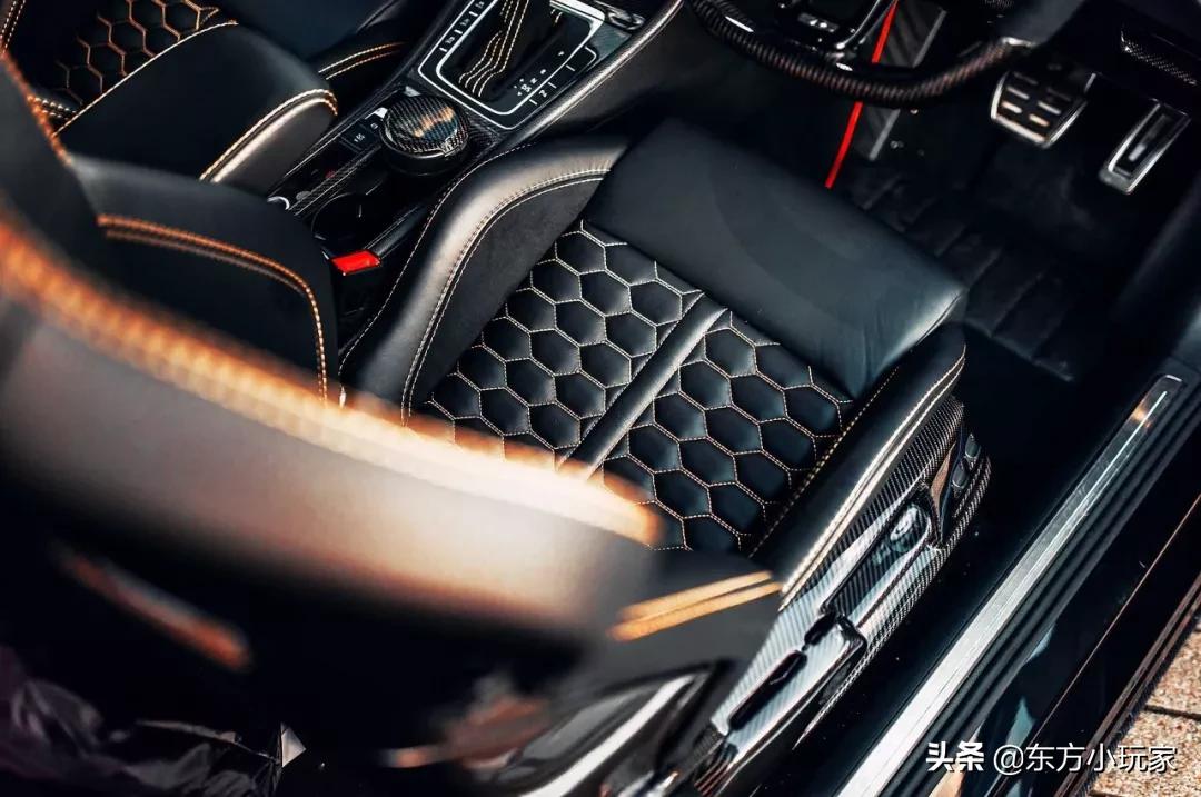 改装再好看,还是一辆“大众”还是带R的,她还是最后上他的奔驰