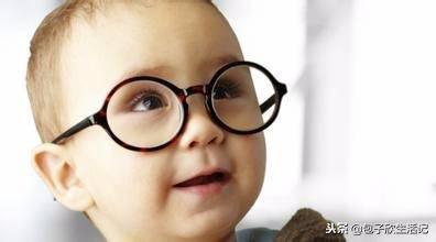 1周岁宝宝眼睛散光是怎么回事,1岁宝宝眼睛散光200度怎么办