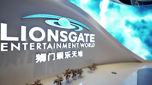 日夜不同科技感，春节潮玩创新方