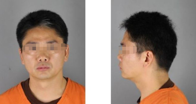 全裸迫女生洗鸳鸯浴，私人助理首发声，爆东哥案细节