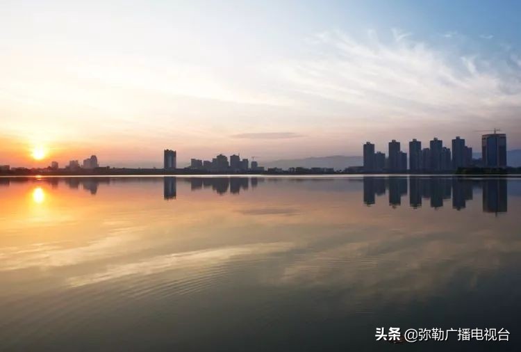 弥勒到重庆的高铁多少钱,云南省弥勒市通高铁