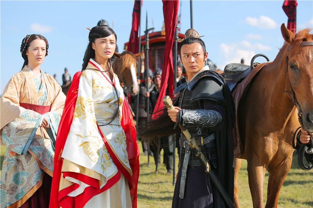 甘肃有一汉简，让学者惊喜万分：斩断匈奴右臂的女英雄，终于找到