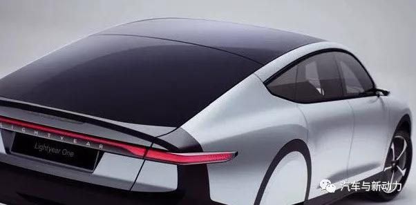 黑科技——太阳能电动车LightyearOne解析