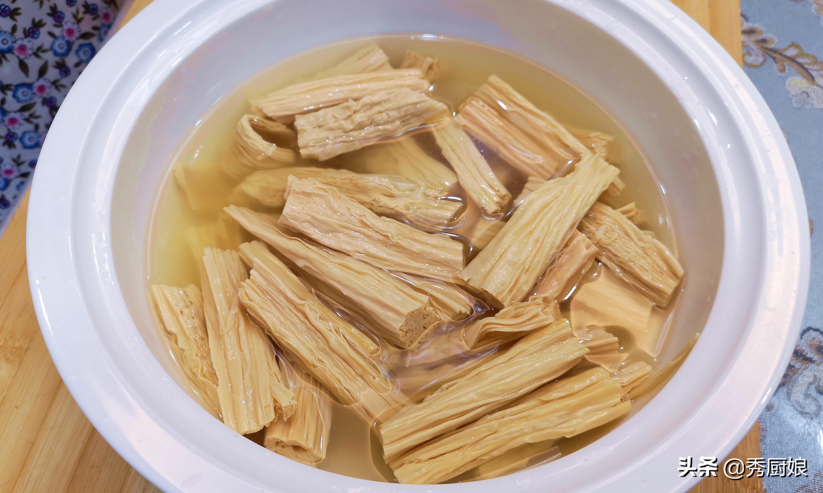 泡腐竹最快用什么办法,泡腐竹如何不碎