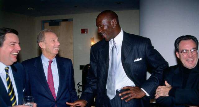 耐克最有影响力代言人詹姆斯,耐克第一个篮球代言人