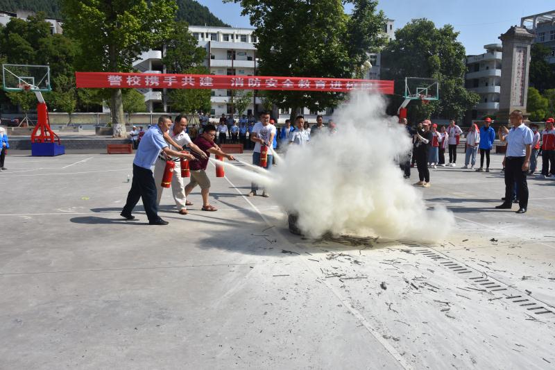 马鞍中学消防演练,马鞍中学校园消防