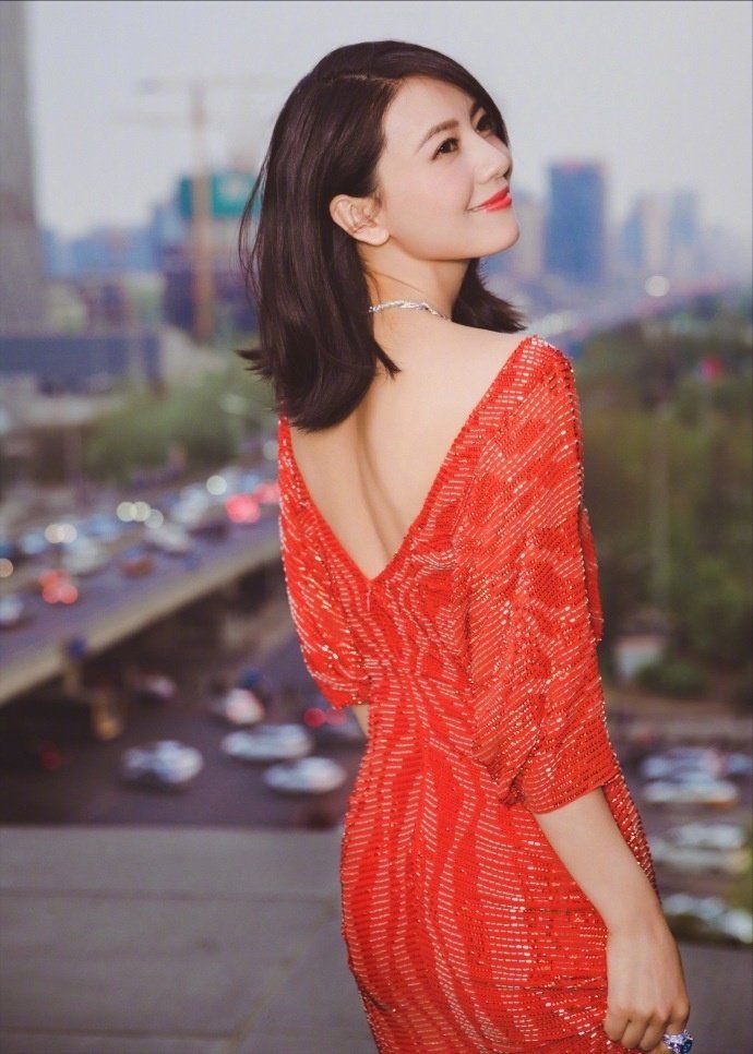 马苏衣着打扮,范冰冰马苏唐嫣刘诗诗露背