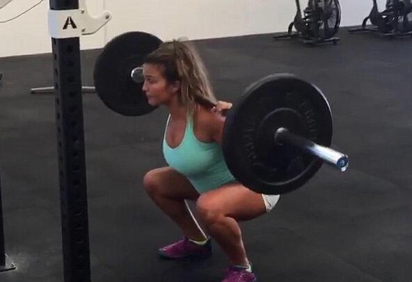 怎么提高深蹲力量无器械,练深蹲可以提高自己的长跑水平吗